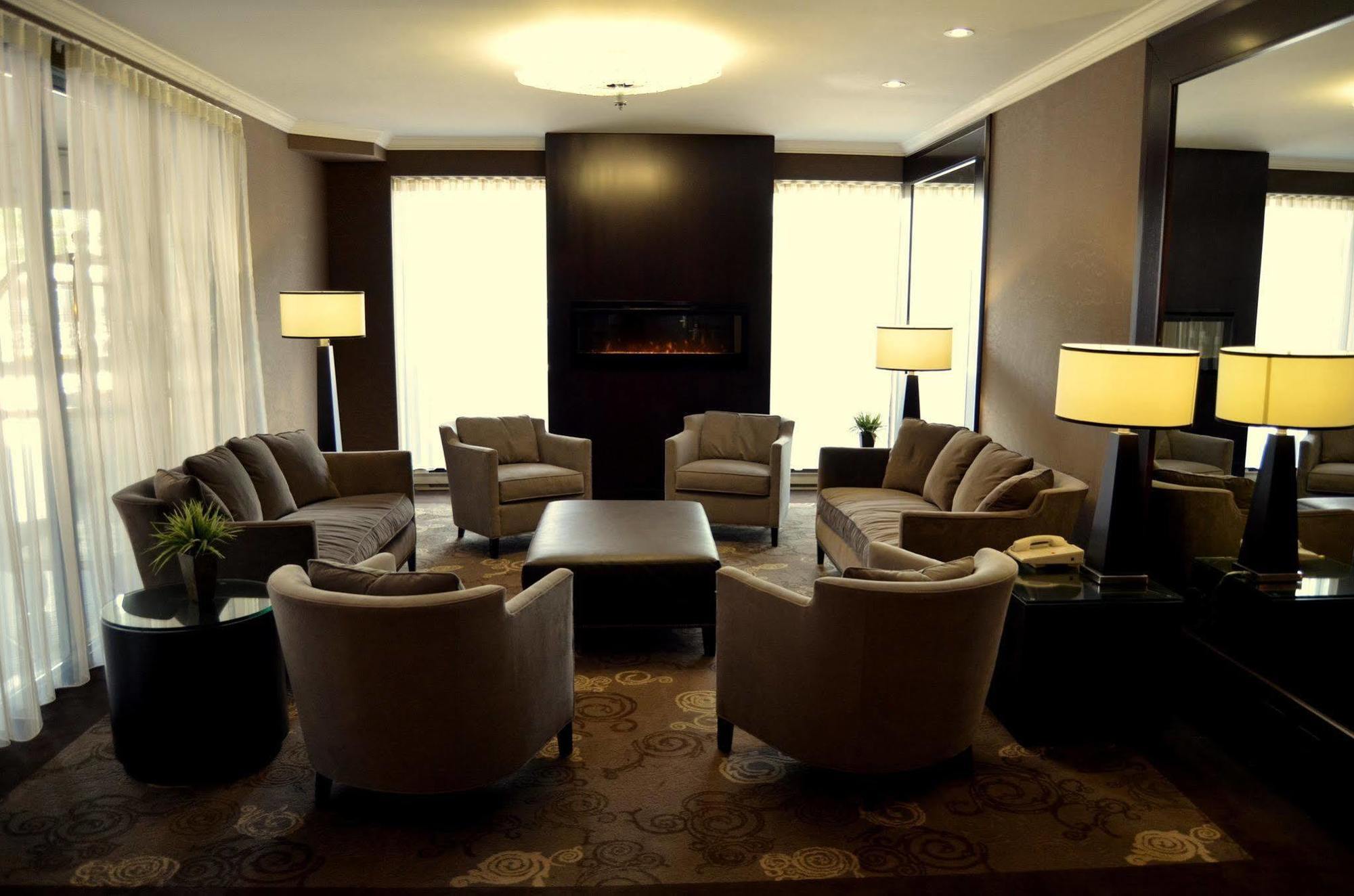 Best Western Plus Ottawa Downtown Suites Екстер'єр фото