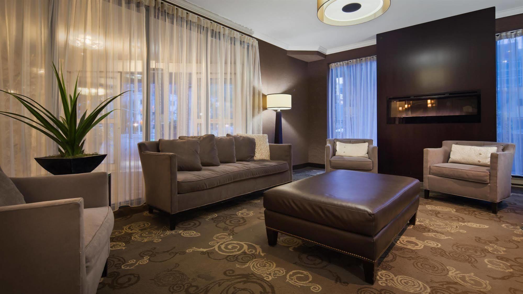 Best Western Plus Ottawa Downtown Suites Екстер'єр фото